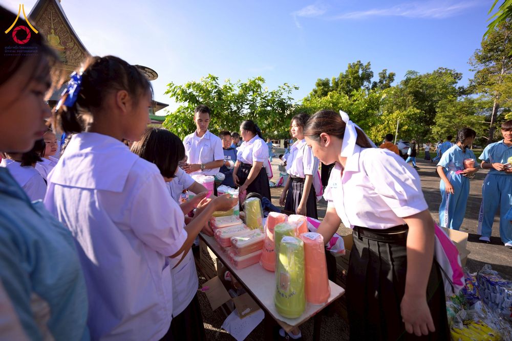 ภาพ No.274890:วันที่ 28 พฤศจิกายน พ.ศ. 2568 รวมพลังเด็กดี V-Star ผู้นำฟื้นฟูศีลธรรมโลก ประจำปี 2568 จังหวัดอุบลราชธานี ณ วัดป่าอุบลแก้ว อ.วารินชำราบ จ.อุบลราชธานี