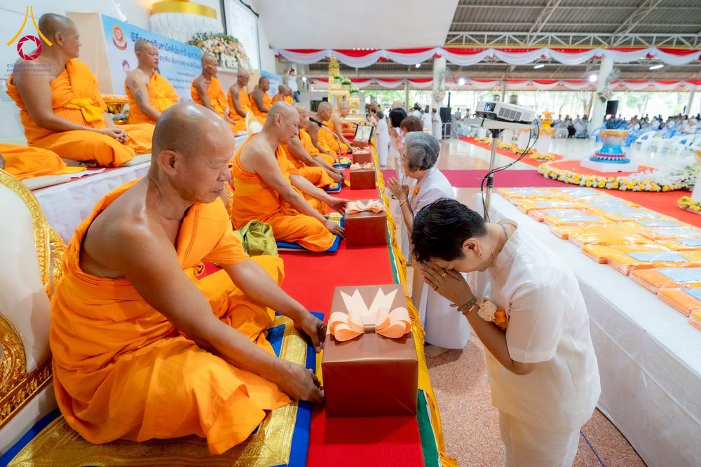 ภาพ No.251496:วันเสาร์ที่ 11 ตุลาคม พ.ศ. 2568 พิธีทอดกฐินสามัคคีประจำปี พ.ศ. 2568 สร้างทุกสิ่ง เพื่อการสร้างคนให้เป็นคนดี ณ ศูนย์อบรมเยาวชนปักธงชัย นครราชสีมา