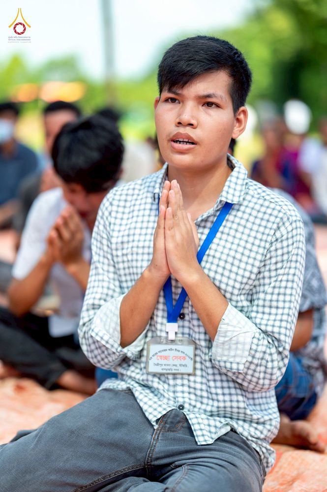 ภาพ No.257535:วันที่ 17 ตุลาคม พ.ศ. 2568 พิธีทอดกฐินสมทบวัดกัลยาณมิตรต่างประเทศ  บูชาธรรม 81 ปี หลวงพ่อธัมมชโย ณ ศูนย์ปฏิบัติธรรมไมตรีปูร์ เมืองคาร์การชารี ประเทศบังกลาเทศ 