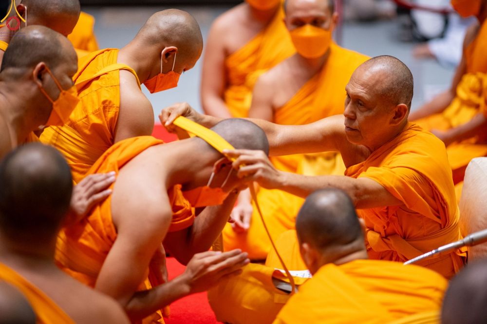 ภาพ No.84237:พิธีขอบรรพชา , พิธีขอสรณคมน์และศีล ,  พิธีรับบาตร , พิธีอุปสมบท ในโครงการบรรพชาอุปสมบทหมู่ธรรมทายาทรุ่นเข้าพรรษา และโครงการบรรพชาสามเณรโรงเรียนนานาชาติ รุ่นที่ 12 ณ โบสถ์พระไตรปิฎก วัดพระธรรมกาย วันที่ 22 กรกฎาคม พ.ศ. 2566