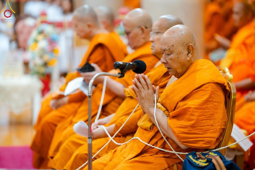 ภาพ No.142602:พิธีพัทธสีมา ประดิษฐานลูกนิมิตมหาสมบัติ สถาปนาอุโบสถวัดพระธรรมกายลอนดอน บูชาธรรม 80 ปี หลวงพ่อธัมมชโย วันเสาร์ที่ 22 มิถุนายน พ.ศ. 2567