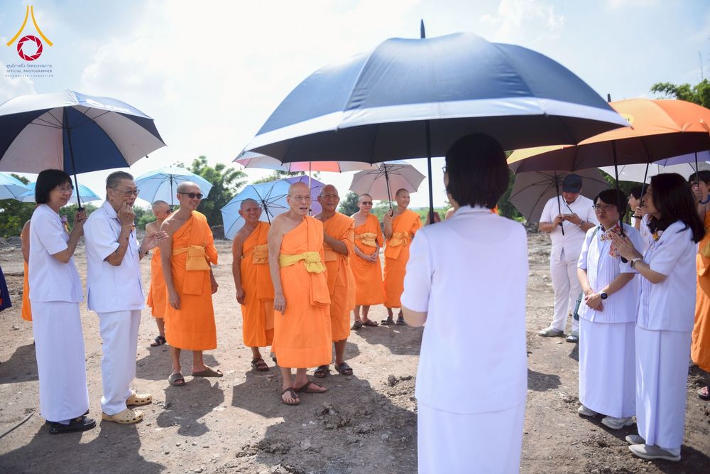 ภาพ No.270260:วันอาทิตย์ที่ 9 พฤศจิกายน พ.ศ. 2568 พิธีทอดผ้าป่าสร้างองค์พระเจดีย์สระบุรี สถาปนาองค์พระเจดีย์ เพื่อสร้างสันติภาพโลก ณ ศูนย์ปฏิบัติธรรมสระบุรี อ.พระพุทธบาท จ.สระบุรี