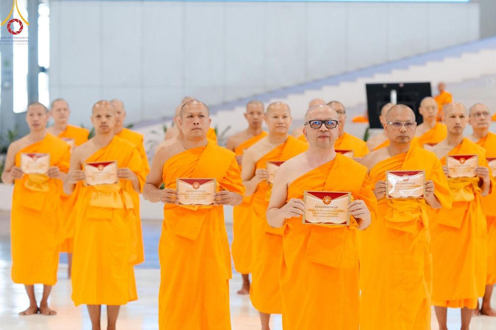 ภาพ No.182797:พิธีปฎิบัติธรรมและพิธีรับมอบต้นสมบัติจักรพรรดิ วันอาทิตย์ที่ 15 ธันวาคม พ.ศ. 2567 ณ สภาธรรมกายสากล วัดพระธรรมกาย