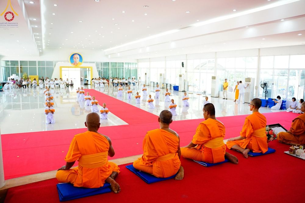 ภาพ No.134871:พิธีตัดปอยผม พิธีขอขมารับผ้าไตร พิธีบรรพชา และพิธีถวายบาตร ในโครงการบรรพชาสามเณร ฟื้นฟูพระพุทธศาสนาทั่วไทย  ณ ศูนย์ปฏิบัติธรรมและศูนย์อบรมเยาวชนเพชรบุรี ต.ท่าแลง อ.ท่ายาง จ.เพชรบุรี