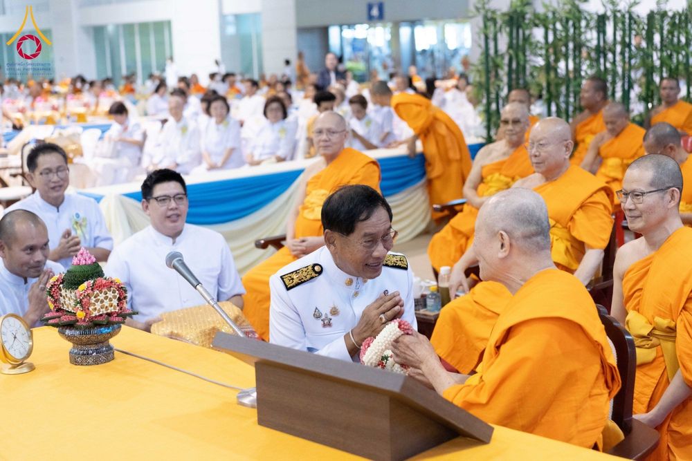 ภาพ No.185280:พิธีถวายมหาสังฆทาน 1,000 วัด ในวาระอายุวัฒนมงคล 84 ปี หลวงพ่อทัตตชีโว วันอาทิตย์ที่ 22 ธันวาคม พ.ศ. 2567 ณ สภาธรรมกายสากล วัดพระธรรมกาย