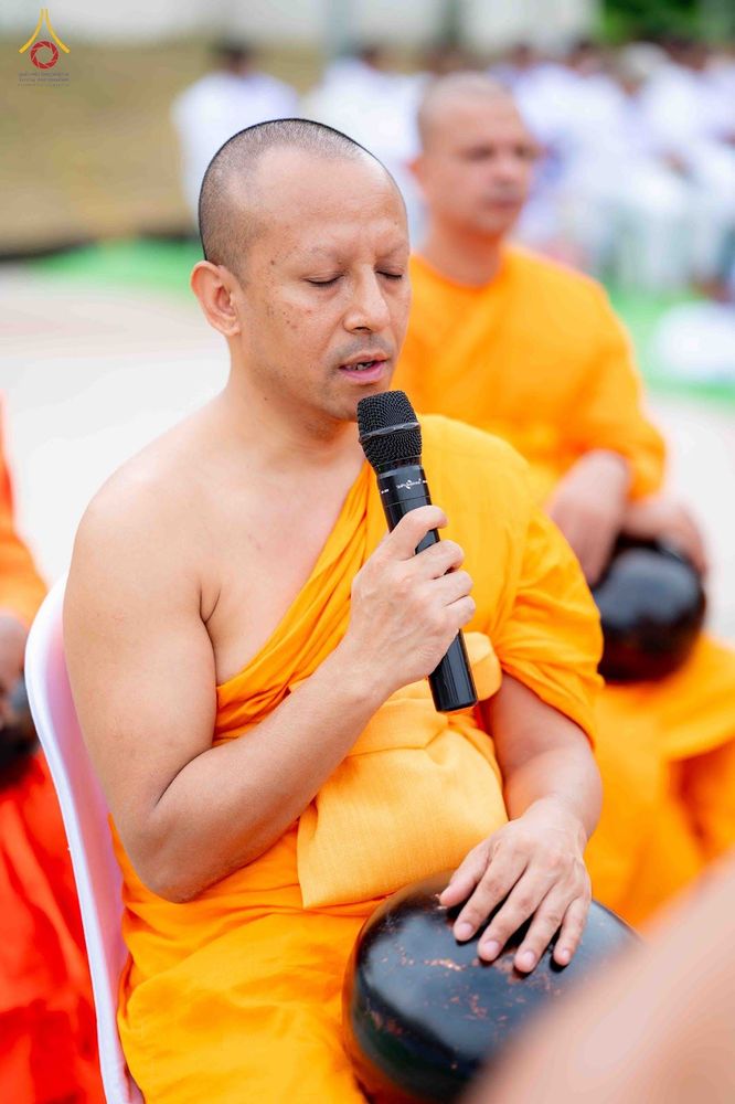 ภาพ No.347528:วันที่ 4 กันยายน พ.ศ. 2569 พิธีตักบาตรพระ โครงการบวชอุบาสก–อุบาสิกาแก้ว ณ วัดพุทธสันติวัน ธรรมชัย เมืองนาคปูร์ ประเทศอินเดีย