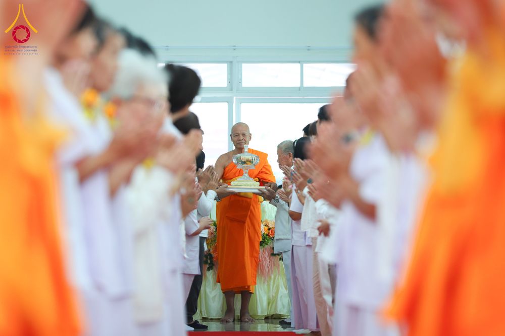ภาพ No.291124:วันพุธที่ 7 มกราคม พ.ศ. 2569  พิธีบรรจุพระบรมสารีริกธาตุภายในพระเกตุองค์พระประธาน สมโภชพระประธาน พระธรรมกาย พิธีทอดผ้าป่า บุญแสงสว่าง ติดตั้งโซล่าเซล ณ ศูนย์ปฏิบัติธรรมพระมงคลเทพมุนี อ.สองพี่น้อง จ.สุพรรณบุรี