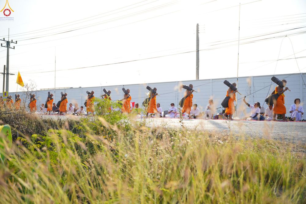 ภาพ No.299492:วันที่ 18 มกราคม พ.ศ. 2569 พิธีต้อนรับพระธรรมยาตรา ณ อนุสรณ์สถานลำดับที่ 5 สถานที่เผยแผ่วิชชาธรรมกายครั้งแรก อนุสรณ์สถานบางปลา วัดบางปลา อำเภอบางเลน จังหวัดนครปฐม ในโครงการธรรมยาตรา กตัญญูบูชา มหาปูชนียาจารย์ พระมงคลเทพมุนี(สด จนฺทสโร) พระผู้ปราบมาร อนุส