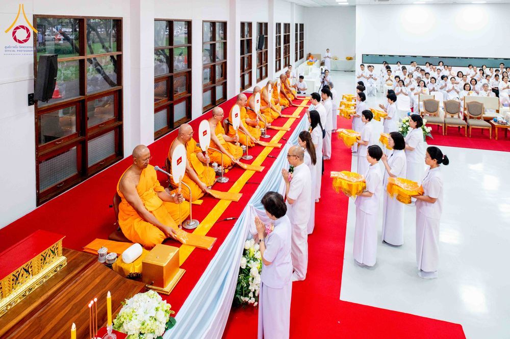 ภาพ No.314559:วันศุกร์ที่ 20 มีนาคม พ.ศ. 2569 พิธีบำเพ็ญกุศล คุณพ่อณรงค์ จินตมากุล โยมบิดา พระครูปลัดรัตนวีรวัฒน์ (รังสฤษดิ์ อิทฺธิจินตโก) ที่ปรึกษาเจ้าคณะจังหวัดปทุมธานี เจ้าอาวาสวัดพระธรรมกาย  ณ ห้องปลูกศรัทธา 2 วัดพระธรรมกาย ปทุมธานี