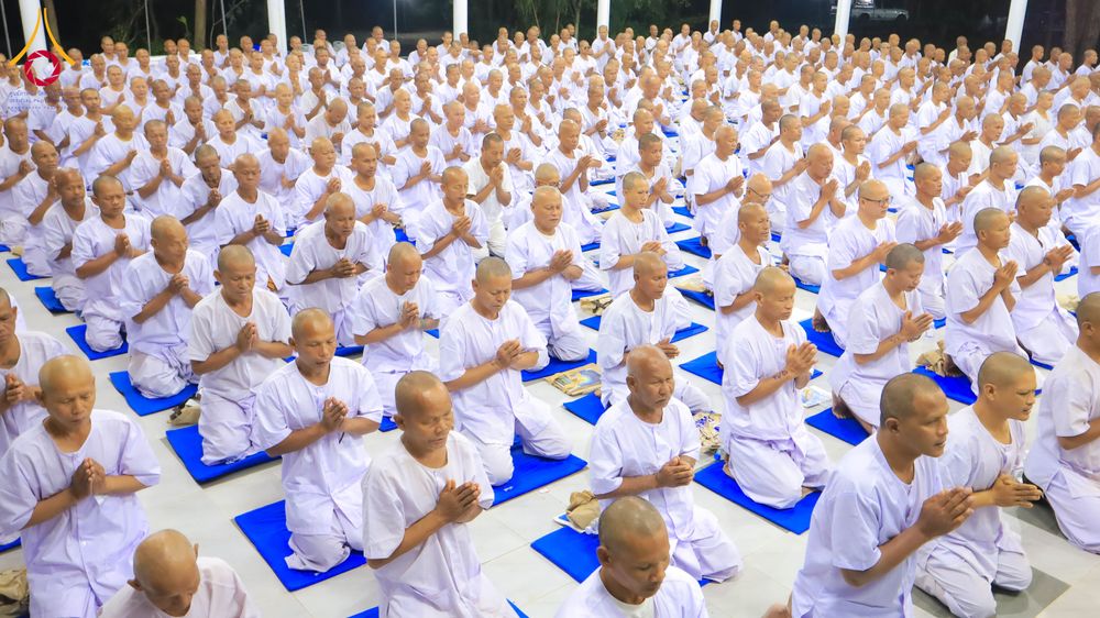 ภาพ No.285635:วันที่ 26-30  พฤศจิกายน พ.ศ. 2568  กิจกรรมสวดมนต์ นั่งสมาธิ ฟังธรรม ของนาคธรรมทายาท ในโครงการบวชบูชาธรรมมหาปูชนียาจารย์  ณ ศูนย์ปฏิบัติธรรมบุรีรัมย์ จ.บุรีรัมย์