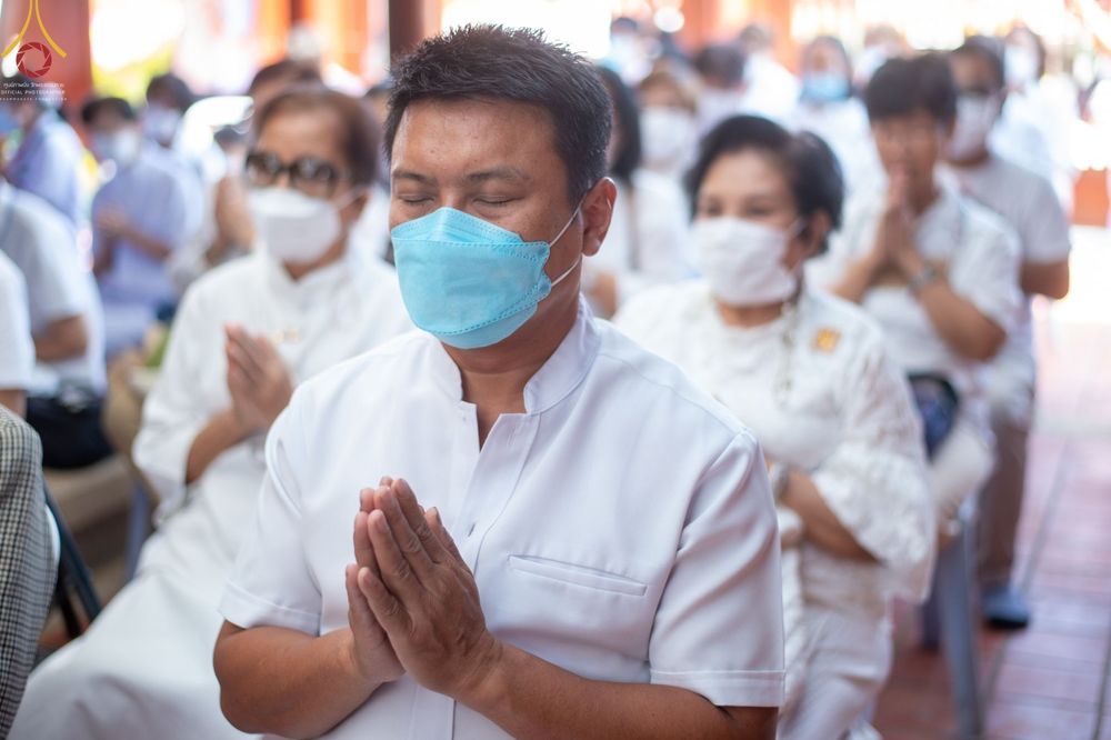 ภาพ No.71598:พระธรรมยาตรา ปฏิบัติศาสนกิจ ทำนุบำรุงศาสนสถาน, ปฏิบัติธรรม ร่วมกับชุมชน,นักเรียนเด็กดีวีสตาร์ และร่วมพิธีทอดผ้าป่าบำรุงศาสนสถาน ในโครงการธรรมยาตรากตัญญูบูชา มหาปูชนียาจารย์ พระมงคลเทพมุนี(สด จนฺทสโร) พระผู้ปราบมาร อนุสรณ์สถาน 7 แห่ง ปีที่ 11 ณ วัดสองพี่น