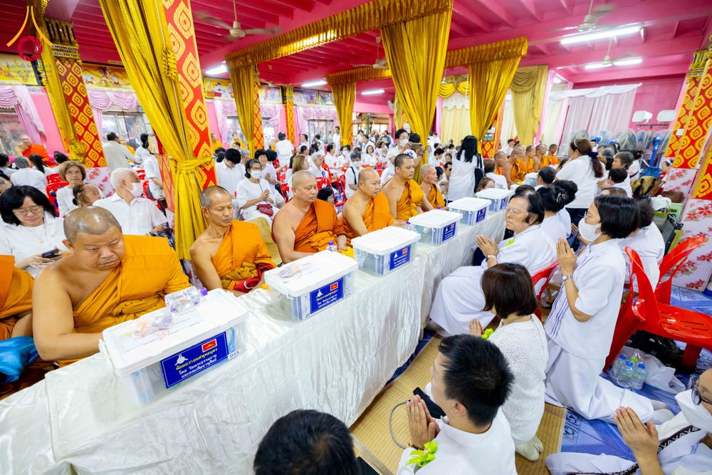 ภาพ No.298337:วันที่ 17 มกราคม พ.ศ. 2569  พิธีเจริญพระพุทธมนต์ ปฏิบัติธรรม มอบทุนการศึกษา ถวายสังฆทาน 109 วัด โครงการธรรมยาตราปีที่ 14 ณ วัดตะเคียน อำเภอบางกรวย จังหวัดนนทบุรี