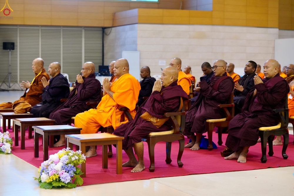 ภาพ No.311784:วันอังคารที่ 3 มีนาคม พ.ศ.2569 ปฏิบัติธรรมภาคสายวันมาฆบูชา พิธีถวายภัตตาหารเป็นสังฆทาน ณ สภาธรรมกายสากล วัดพระธรรมกาย