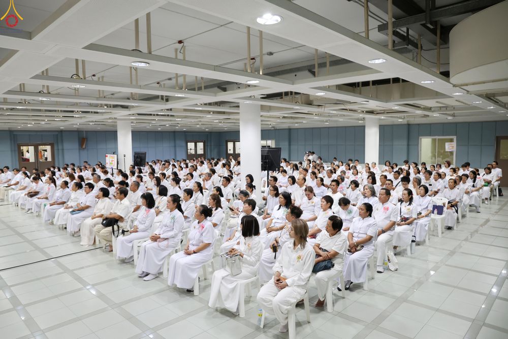 ภาพ No.319243:วันที่ 5 เมษายน พ.ศ.2569 ประชุมทีมงานลงทะเบียนพระสังฆาธิการ เพื่อพิธีถวายมหาสังฆทาน 40,000 กว่าวัดทั่วประเทศ จัดโดย กองต้อนรับพระกัลยาณมิตร วัดพระธรรมกาย