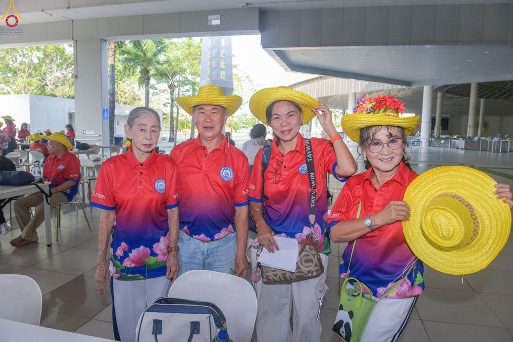 ภาพ No.321080:วันที่ 10 เมษายน พ.ศ.2569 โครงการส่งเสริมและสนับสนุนการเรียนรู้สำหรับผู้สูงอายุ ประจำปีงบประมาณ พ.ศ.2569 จัดโดย ฝ่ายสังคมสงเคราะห์ กองสวัสดิการสังคม องค์การบริหารตำบลคลองสาม จ.ปทุมธานี ณ วัดพระธรรมกาย