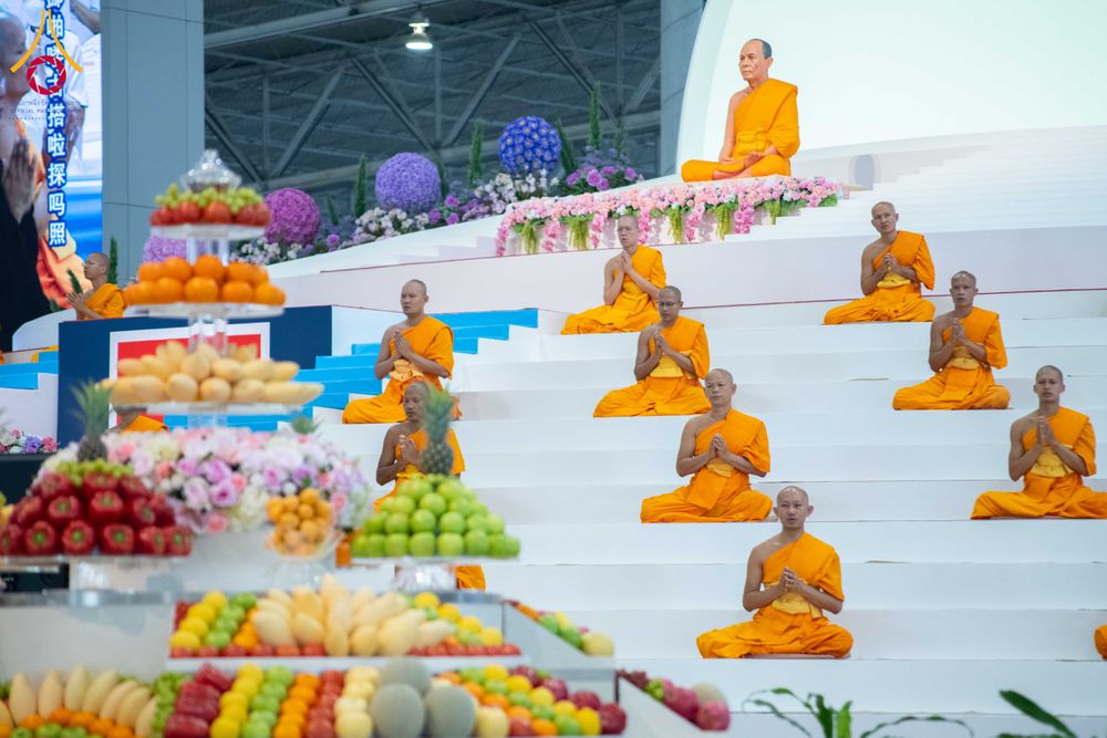 ภาพ No.308306:วันที่ 1  กุมภาพันธ์ พ.ศ. 2569 พิธีบูชาข้าวพระอาทิตย์ต้นเดือน ณ สภาธรรมกายสากล วัดพระธรรมกาย