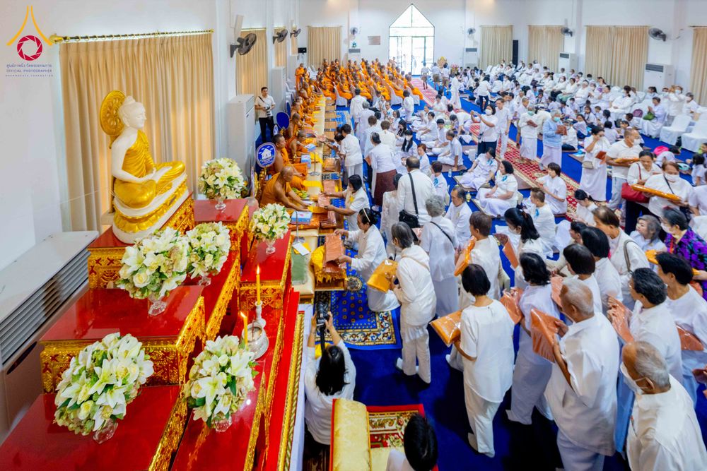 ภาพ No.304968:วันที่ 28 มกราคม พ.ศ. 2569 พิธีทอดผ้าป่าทำนุบำรุงศาสนสถาน ณ วัดบัวแก้วเกษร อ.ลาดหลุมแก้ว จ.ปทุมธานี ในโครงการธรรมยาตรา กตัญญูบูชา มหาปูชนียาจารย์ พระมงคลเทพมุนี(สด จนฺทสโร) พระผู้ปราบมาร อนุสรณ์สถาน 7 แห่ง ปีที่ 14