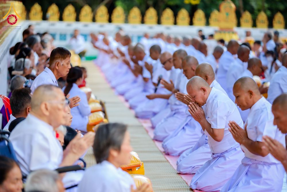 ภาพ No.285389:วันเสาร์ที่ 6 ธันวาคม พ.ศ.2568  พิธีอุปสมบทหมู่ ธรรมทายาท รุ่นบูชาธรรมมหาปูชนียาจารย์ ประจำปี 2568  ณ วัดเกาะแก้วประชานุรักษ์ ต.ชัยนาม อ.วังทอง จ.พิษณุโลก