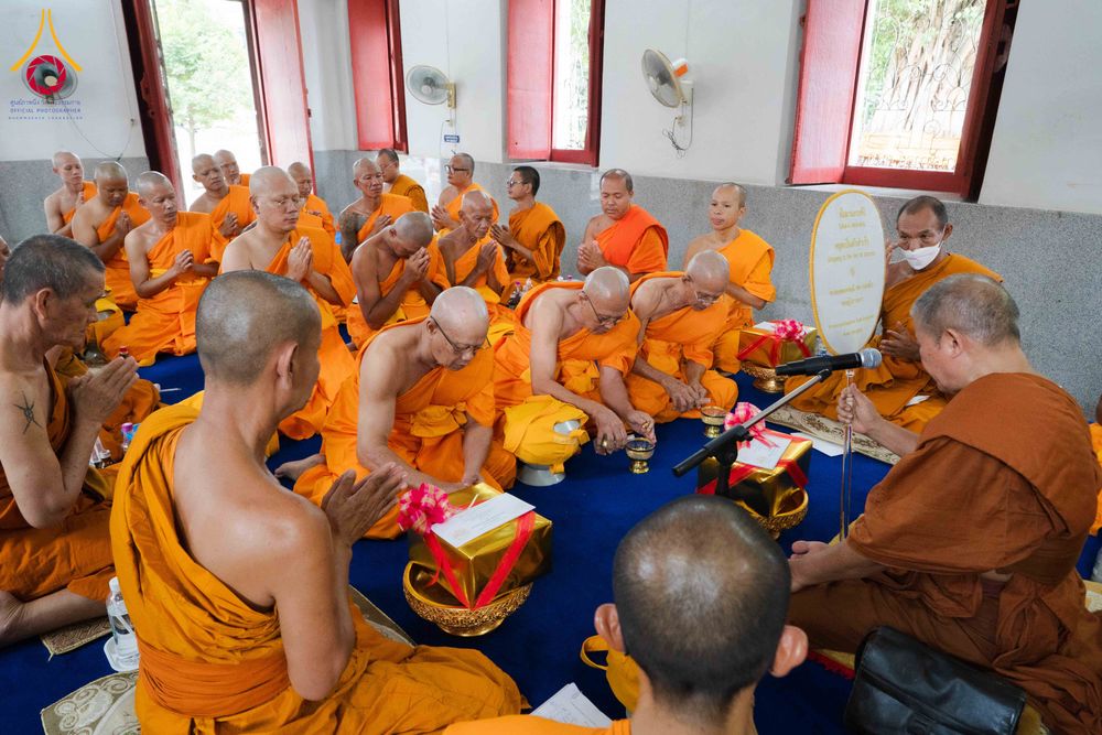 ภาพ No.341401:วันอาทิตย์ที่ 26 กรกฎาคม พ.ศ. 2569 ​โครงการอุปสมบทหมู่บูชาธรรมมหาปูชนียาจารย์ รุ่นที่ ๑ วัดกลางธนรินทร์ ต.บ้านแป้ง อ.พรหมบุรี จ.สิงห์บุรี