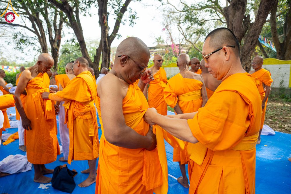 ภาพ No.314136:วันจันทร์ที่ 16 มีนาคม พ.ศ. 2569 พิธีเวียนเทียนประทักษิณ และพิธีบรรพชาสามเณร 500 รูป ณ วิหารมายาเทวี ประเทศเนปาล