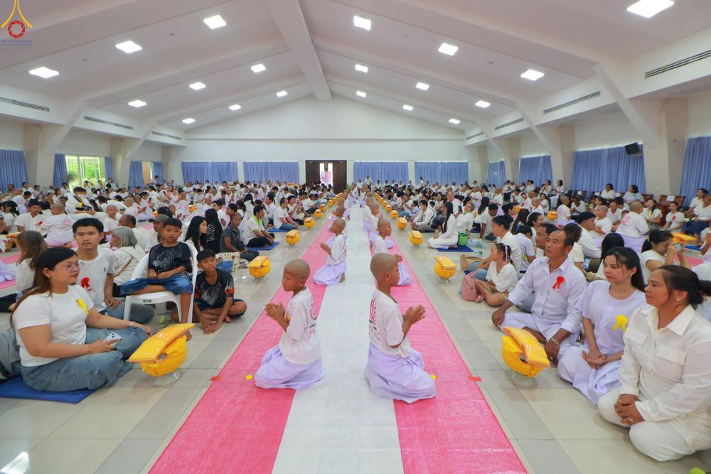 ภาพ No.320147:วันเสาร์ที่ 4 เมษายน 2569 พิธีตัดปอยผม ขอขมาผู้ปกครอง  มอบบาตร-ผ้าไตร และพิธีบรรพชาสามเณร 87 รูป  ณ ศูนย์ปฏิบัติธรรมระยอง(บ้านช่องลม)  ต.บางบุตร อ.บ้านค่าย จ.ระยอง