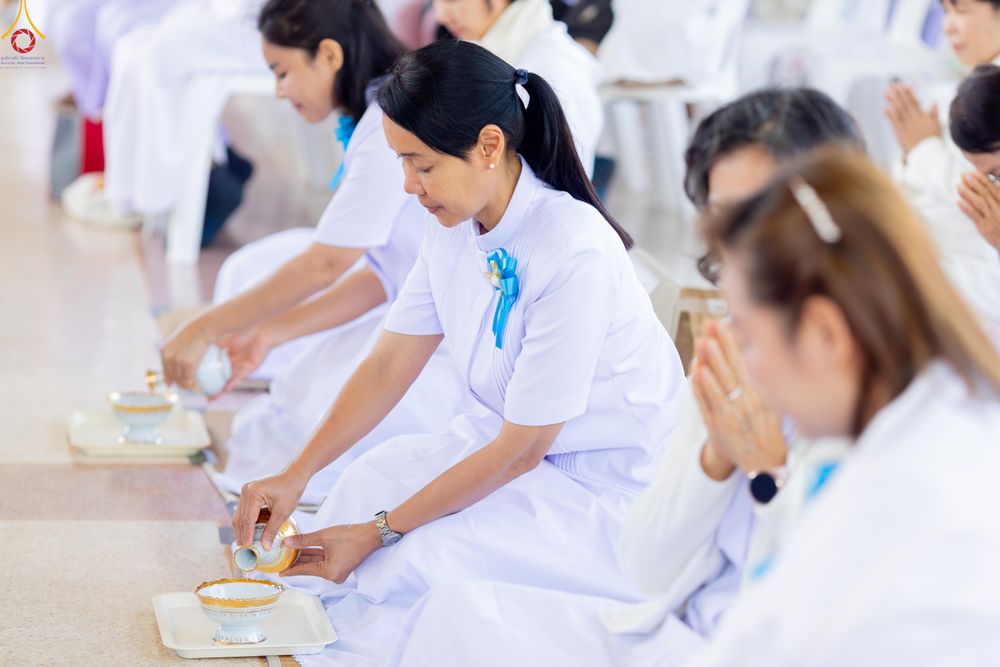 ภาพ No.293335:วันที่ 12 มกราคม พ.ศ. 2569 พิธีทอดผ้าป่าทำนุบำรุงศาสนสถาน ณ วัดพรสวรรค์ อ.สองพี่น้อง จ.สุพรรณบุรี ในโครงการธรรมยาตรา กตัญญูบูชา มหาปูชนียาจารย์ พระมงคลเทพมุนี(สด จนฺทสโร) พระผู้ปราบมาร อนุสรณ์สถาน 7 แห่ง ปีที่ 14