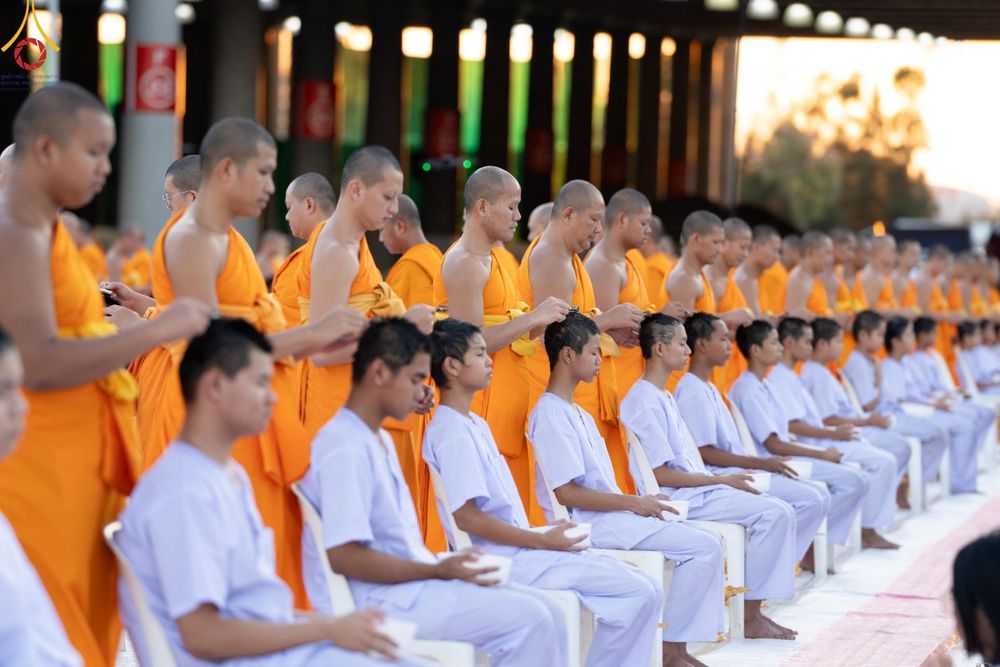 ภาพ No.132749:พิธีปลงผมยุวธรรมทายาท รุ่นที่ 32 มัชฌิมธรรมทายาท รุ่นที่ 28 ณ ลานธรรม วัดพระธรรมกาย วันเสาร์ที่ 30 มีนาคม พ.ศ. 2567
