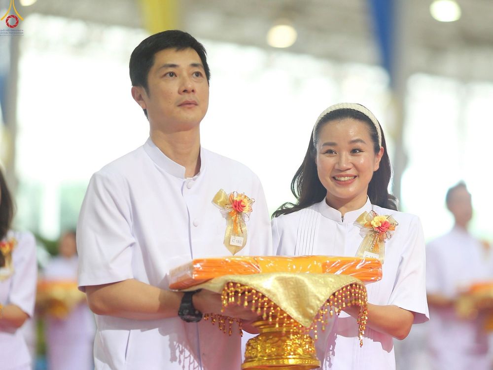 ภาพ No.251658:วันที่ 10 ตุลาคม พ.ศ. 2568 พิธีทอดผ้าป่าสมทบกฐินวัดพระธรรมกาย และสมทบกฐิน 30,000 กว่าวัดทั่วประเทศ ครั้งที่ 3 ณ สภาธรรมกายสากล วัดพระธรรมกาย