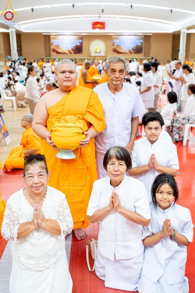 ภาพ No.217292:วันเสาร์ที่ 12 เมษายน พ.ศ. 2568 พิธีบรรพชา พิธีขอศีลและขอนิสสัย พิธีมอบบาตร ในโครงการอุปสมบทหมู่ บูชาธรรมหลวงพ่อธัมมชโย, โครงการธรรมทายาท ระดับอุดมศึกษา รุ่นที่ 52 ,  โครงการบวชพระนานาชาติ AEC & WAB CEO รุ่นที่ 4 ณ วัดพระธรรมกาย