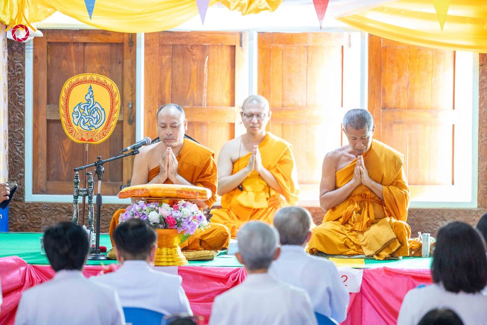 ภาพ No.298826:วันที่ 20 มกราคม พ.ศ. 2569 พิธีทอดผ้าป่าทำนุบำรุงศาสนสถาน ณ วัดลำพญา อ.บางเลน จ.นครปฐม ในโครงการธรรมยาตรา กตัญญูบูชา มหาปูชนียาจารย์ พระมงคลเทพมุนี(สด จนฺทสโร) พระผู้ปราบมาร อนุสรณ์สถาน 7 แห่ง ปีที่ 14