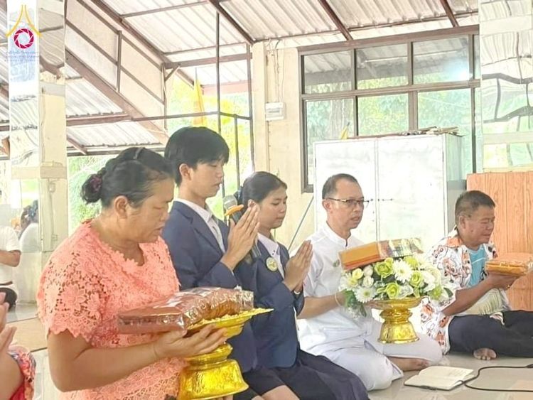 ภาพ No.183224:พิธีทอดกฐิน ณ วัดภูถ้ำพระ จ.กาฬสินธุ์ ในโครงการทอดกฐินสามัคคีทั่วไทย 30,000 วัด บูชาธรรม 80 ปี หลวงพ่อธัมมชโย โดยคณะศิษยานุศิษย์วัดพระธรรมกาย วันที่ 19 ตุลาคม พ.ศ. 2567 กฐินสัมฤทธิ์เด็กดี V-Star โรงเรียนอนุกูลนารี จ.กาฬสินธุ์