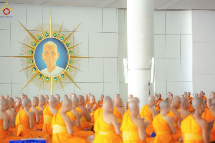 ภาพ No.140033:พิธีบุพเปตพลี ครั้งที่ 151 ร่วมอุทิศบุญกุศลแด่หมู่ญาติที่ล่วงลับไปแล้ว และสืบทอดอายุพระพุทธศาสนา วันพฤหัสบดีที่ 6 มิถุนายน พ.ศ. 2567 (วันพระ แรม 15 ค่ำ เดือน 6) ณ หอฉันคุณยายอาจารย์ วัดพระธรรมกาย