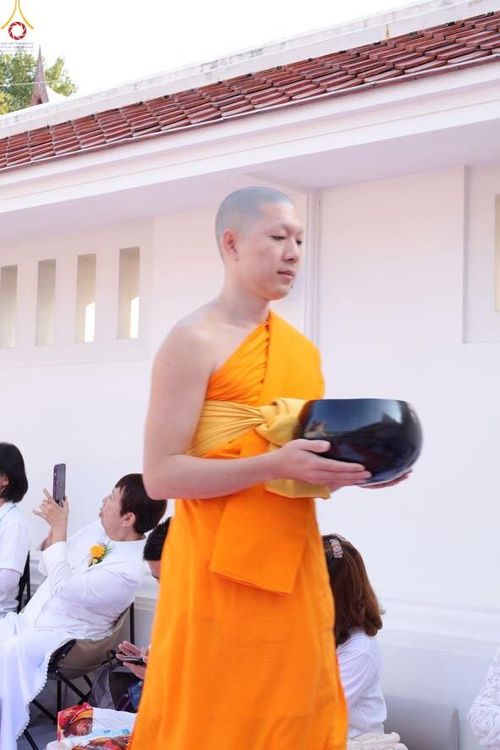 ภาพ No.297626:วันที่ 18 มกราคม พ.ศ. 2569 พิธีตักบาตรพระธรรมยาตรา ณ วัดโบสถ์บน ต.บางคูเวียง จ.นนทบุรี อนุสรณ์สถานลำดับที่ 4 สถานที่เกิดด้วยกายธรรม ในโครงการธรรมยาตรา กตัญญูบูชา มหาปูชนียาจารย์ พระมงคลเทพมุนี(สด จนฺทสโร) พระผู้ปราบมาร อนุสรณ์สถาน 7 แห่ง ปีที่ 14