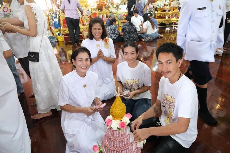 ภาพ No.278673:วันอาทิตย์ที่ 2 พฤศจิกายน  2568 พิธีทอดกฐินสามัคคีทั่วไทย โดยคณะศิษยานุศิษย์ บูชาธรรม 81 ปี หลวงพ่อธัมมชโย ณ วัดสุวรรณาราม อ.พุทธมณฑล จ.นครปฐม