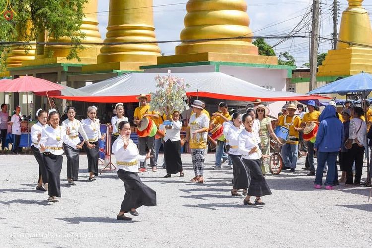 ภาพ No.281759:วันที่ 5 พฤศจิกายน พ.ศ. 2568 พิธีทอดกฐินสามัคคีทั่วไทย 30,000 วัด  โดยคณะศิษยานุศิษย์ บูชาธรรม 81 ปี  หลวงพ่อธัมมชโย ณ วัดหัวถนน อ.สะเดา จ.สงขลา