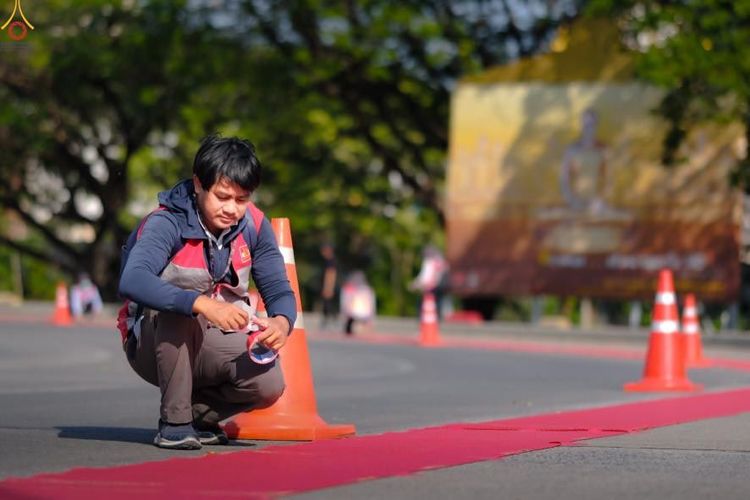 ภาพ No.306527:ภาพเบื้องหลังอาสาสมัครรวมใจ ชุดที่ 5 ในโครงการธรรมยาตรา กตัญญูบูชา มหาปูชนียาจารย์ พระมงคลเทพมุนี(สด จนฺทสโร) พระผู้ปราบมาร อนุสรณ์สถาน 7 แห่ง ปีที่ 14