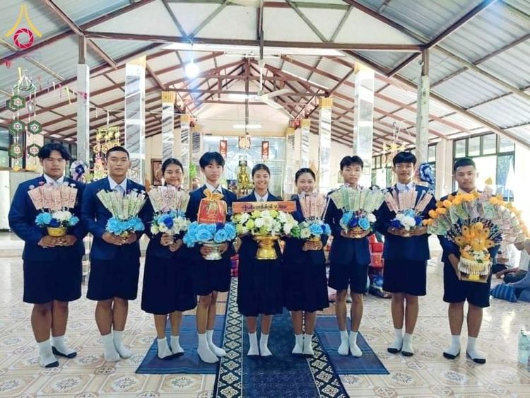 ภาพ No.183222:พิธีทอดกฐิน ณ วัดภูถ้ำพระ จ.กาฬสินธุ์ ในโครงการทอดกฐินสามัคคีทั่วไทย 30,000 วัด บูชาธรรม 80 ปี หลวงพ่อธัมมชโย โดยคณะศิษยานุศิษย์วัดพระธรรมกาย วันที่ 19 ตุลาคม พ.ศ. 2567 กฐินสัมฤทธิ์เด็กดี V-Star โรงเรียนอนุกูลนารี จ.กาฬสินธุ์