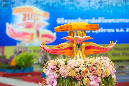 ภาพ No.38730:พิธีทอดกฐินสามัคคี ณ สภาธรรมกายสากล วัดพระธรรมกาย