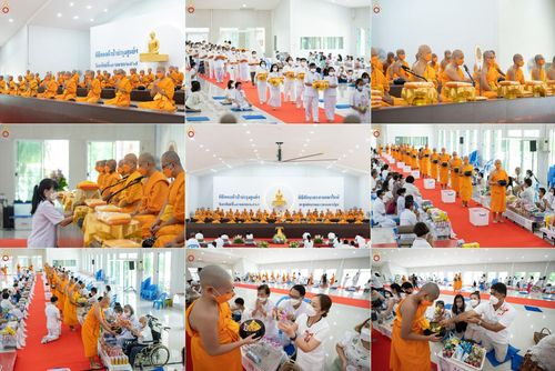 ประมวลภาพพิธีตักบาตรสามเณรใหม่ โครงการบรรพชาสามเณรฟื้นฟูพระพุทธศาสนาทั่วไทย ณ ศูนย์อบรมเยาวชนนครปฐม