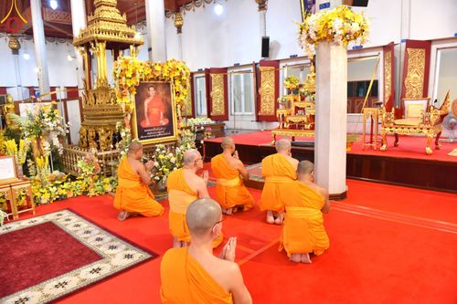 ภาพ No.51549:ประมวลภาพพิธีบำเพ็ญกุศลสวดพระอภิธรรม พระเทพวรเวที (บุญศรี ปุญฺญสิริ ป.ธ.4) อดีตผู้ช่วยเจ้าอาวาสวัดปากน้ำ