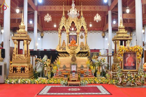 ภาพ No.49661:ประมวลภาพพิธีบำเพ็ญกุศลสวดพระอภิธรรมศพอุทิศถวายพระเดชพระคุณพระเทพวรเวที (บุญศรี ปุญฺญสิริ ป.ธ.4) 