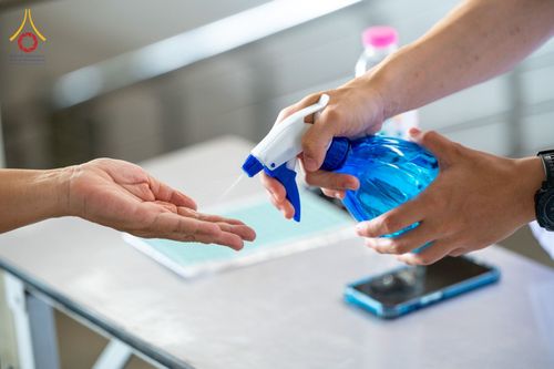 ภาพ No.49860:ประมวลภาพพิธีถวายคิลานเภสัช และอุปกรณ์ทางการแพทย์แด่คณะสงฆ์ วันเสาร์ที่ 20 สิงหาคม พ.ศ. 2565