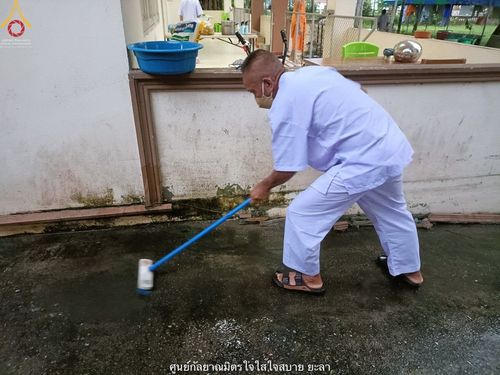 ภาพ No.40068:พิธีตัดปอยผม ปลงผม ขอขมารับผ้าไตรและพิธีบรรพชา ในโครงการอุปสมบท บูชาธรรมมหาปูชนียาจารย์ ประจำปี 2564 ชุดที่ 9