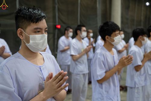 ภาพ No.47339:ประมวลภาพกิจวัตร-กิจกรรม ธรรมทายาท ในโครงการบรรพชาอุปสมบทหมู่ รุ่นเข้าพรรษา