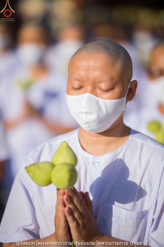 ภาพ No.40333:พิธีตัดปอยผม ปลงผม ขอขมารับผ้าไตรและพิธีบรรพชา ในโครงการอุปสมบท บูชาธรรมมหาปูชนียาจารย์ ประจำปี 2564 ชุดที่ 12