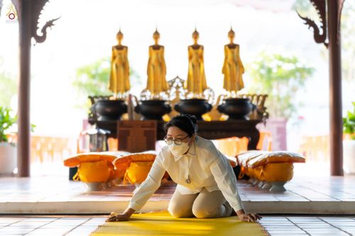 ภาพ No.43615:พิธีตัดปอยผมธรรมทายาท ณ เมืองโบราณ จ.สมุทรปราการ