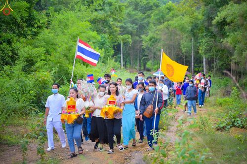 ภาพ No.53670:ประมวลภาพพิธีทอดกฐินเพื่อสร้างอาคารปฏิบัติธรรม ณ ธุดงคสถานเขาย้อย จ.เพชรบุรี (วันที่ 16 ตุลาคม พ.ศ. 2565)
