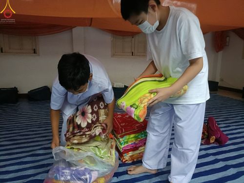 ภาพ No.45728:ประมวลภาพกิจกรรม โครงการบรรพชาสามเณรฟื้นฟูพระพุทธศาสนาทั่วไทย ณ วัดเวฬุวัน และศูนย์ปฏิบัติธรรมและอบรมเยาวชนยะลา