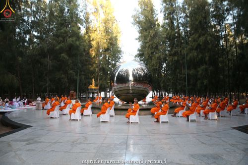 ภาพ No.41012:พิธีตัดปอยผม ปลงผม ขอขมารับผ้าไตรและพิธีบรรพชา ในโครงการอุปสมบท บูชาธรรมมหาปูชนียาจารย์ ประจำปี 2564 ชุดที่ 19