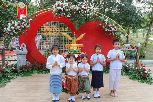 ภาพ No.56072:ประมวลภาพพิธีทอดกฐินสามัคคี ณ ศูนย์ปฏิบัติธรรมแก้วเมืองเลย (วันที่ 23 ตุลาคม พ.ศ. 2565)